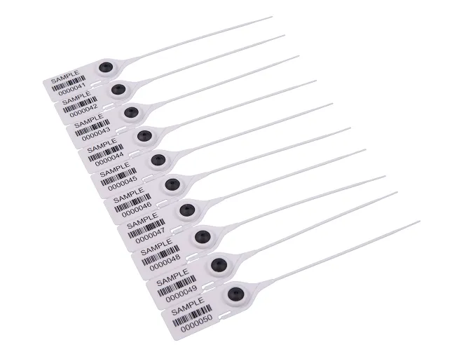 Cur isteach ar shéala trucail plaisteach le cuimilt